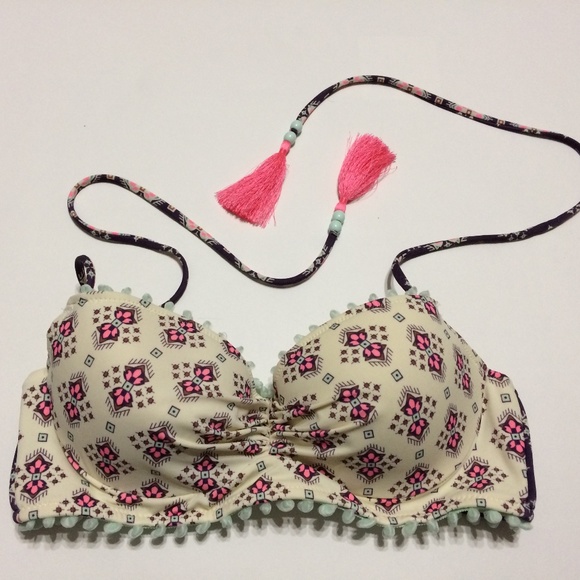 Victoria's Secret Other - Victoria's Secret Boho Print Bikini Top